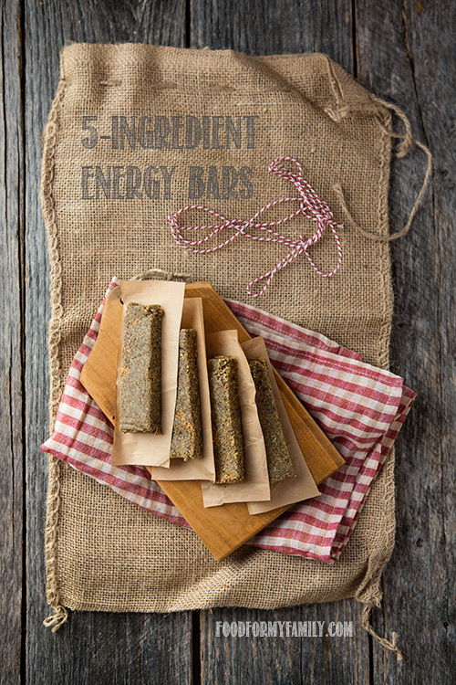 5-Ingredient Energy Bars #recipe via FoodforMyFamily.com