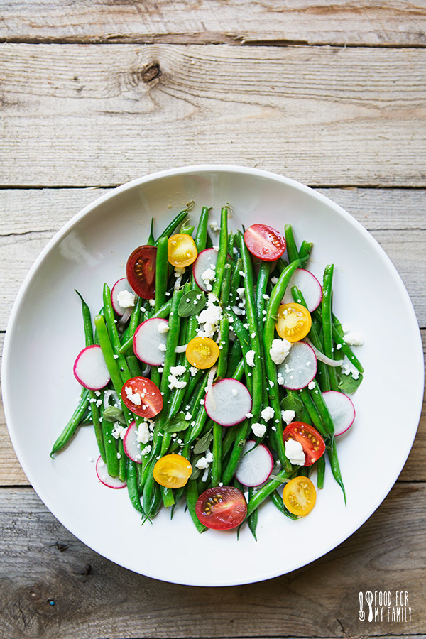 Summer Garden Green Bean Salad with Honey Vinaigrette and Toasted Goat Cheese Crostini #recipe via FoodforMyFamily.com