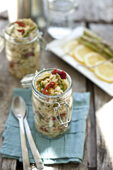 Spring Orzo Pasta Salad with Asparagus and Artichokes 